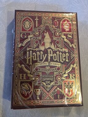 Harry Potter Hogwarts Playing Cards - Red & Gold Foil